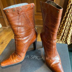 Via Spiga Vector Boots 7M Cognac Color
